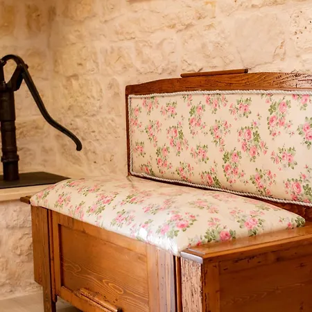 Holiday home Trulli Bale Locorotondo