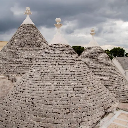 Trulli Bale Locorotondo